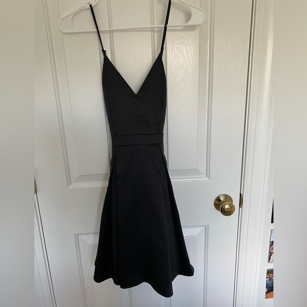 Black dress size xs. Lulus
